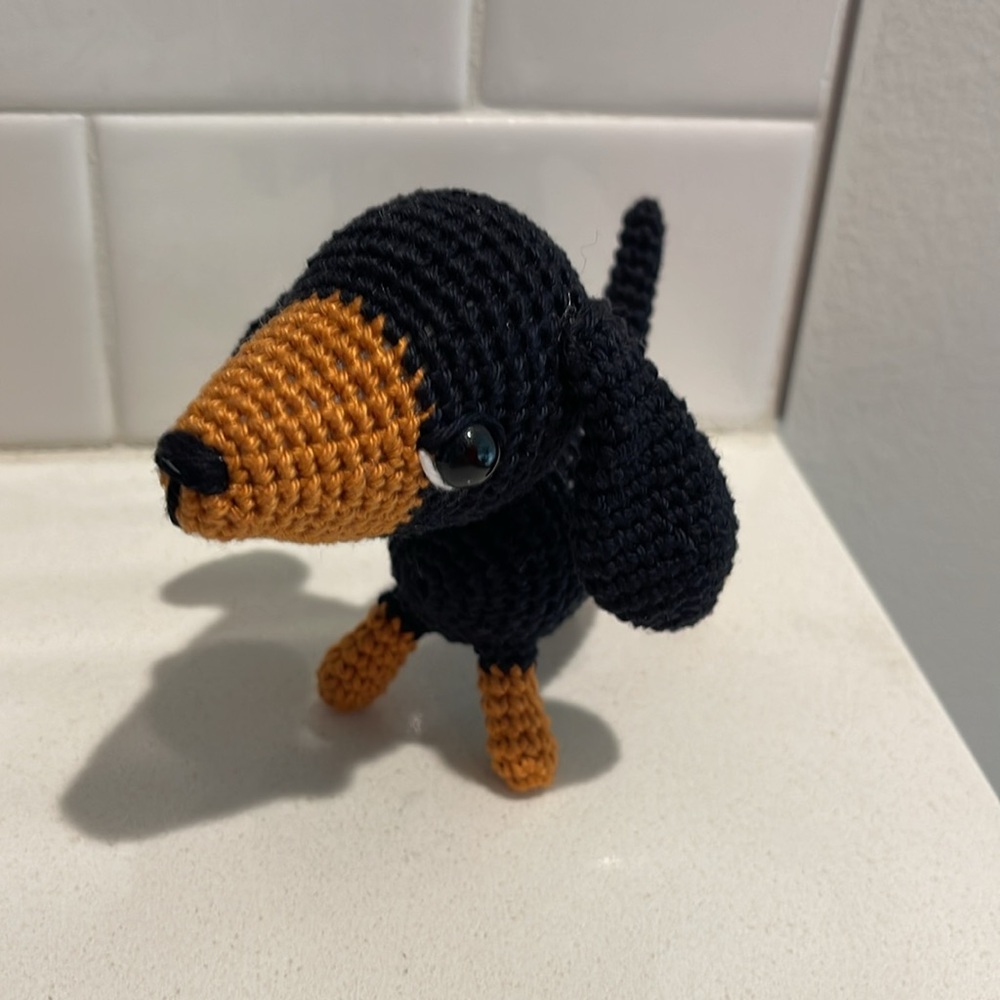 Handcrafted Dachshund Decor Amigurui Crochet Figure Dog Puppy - Picture 4 of 9